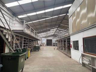 Nau industrial a Zuaznabar kalea 45. Venta de nave en oiartzun, en primera línea de 1.982m2 en planta