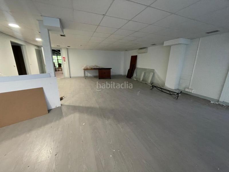 Foto e0ca260e-44c3-430f-b0df-9f85b7130286. Location bâtiment à usage industriel dans portuetxe kalea 55 dans Donostia - San Sebastián