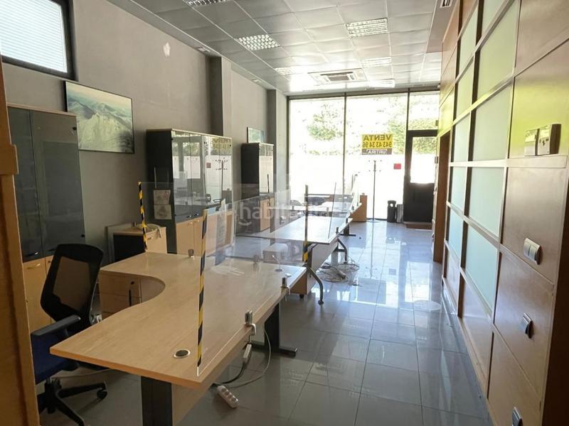 Foto 40109bfe-6dbe-4140-8452-0ea9652ddec4. Bureau dans portuetxe kalea 47 dans Ibaeta Donostia - San Sebastián