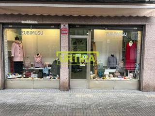 Locale commerciale en Nueva kalea 30. Venta de local comercial en la calle mas cormercial de villabona