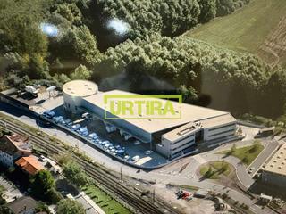 Nau industrial a Zubiondo poligonoa 5. Venta de parcela industrial de 5.200m2 con 3.278m2 construidos.