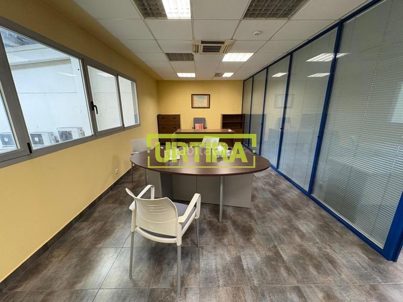 Foto 37a4287b-d23e-4f58-8f1c-fc7f5ed4c0a6. Miete fabrikhalle in errekalde bailara 1 in Lezo