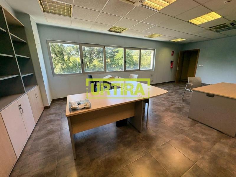 Foto 86a4e6b8-de95-4187-8b6d-db7f161e3f51. Miete fabrikhalle in errekalde bailara 1 in Lezo