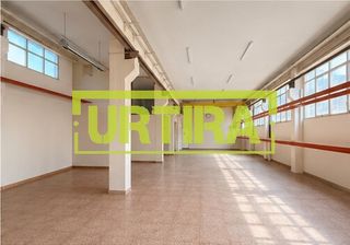 Nau industrial a Zerradi poligonoa 8. Nave industrial en venta en oiartzun  polígono zerradi 358 m  pu