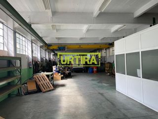 Bâtiment à usage industriel à Mugitegi-f poligonoa 5. Urretxu nave industrial en venta en urretxu  400 m con puente gr
