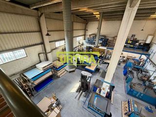 Location Bâtiment à usage industriel à Urtaki poligonoa 10. Alquiler de nave industrial de 402 m  120 m de oficinas en aduna