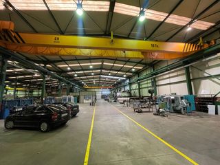 Rent Industrial building in Itziar bidea 38. Venta y alquiler de muy buena nave industrial sita en el polígon