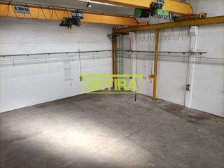 Rent Industrial building in Sagasti urune kalea 37. Alquiler de nave industrial en lezo de 284 m  oficinas  2 puente