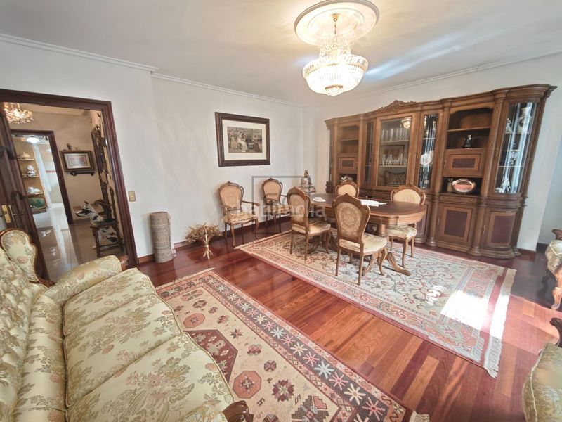 Foto 1437670e-36ab-4263-a5fb-15447c5ad38d. Pis amb aparcament a Centro Ferrol