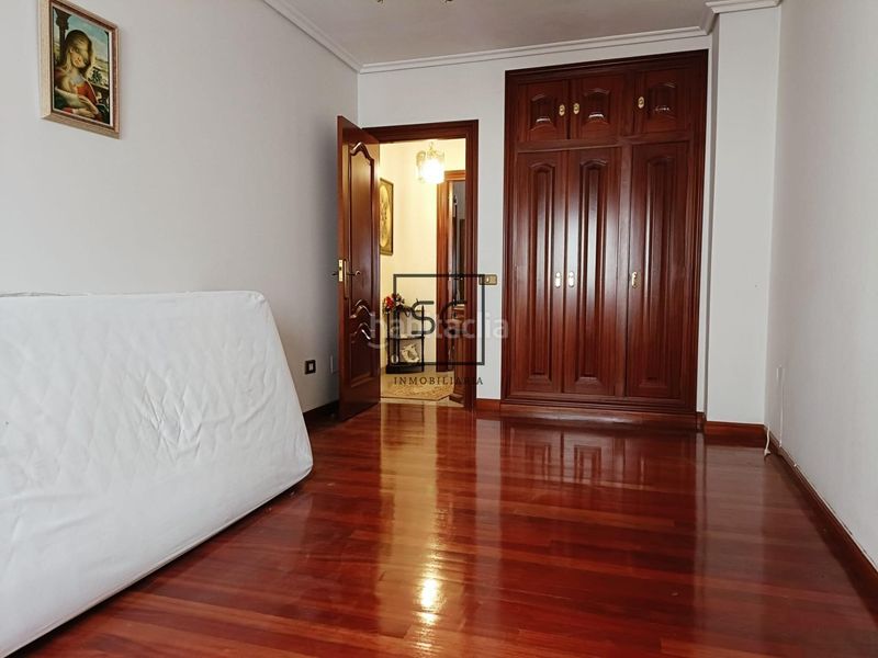 Foto 1ea0dbc2-9244-4ead-840c-3d2d4cc51644. Pis amb aparcament a Centro Ferrol