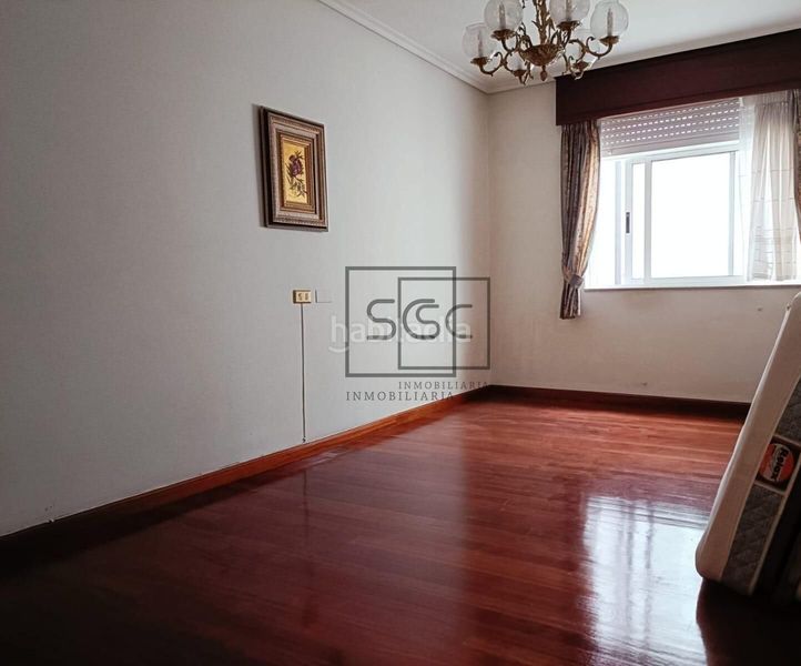 Foto 266ce045-f202-4a7d-9a6f-d39c6da0d74e. Pis amb aparcament a Centro Ferrol