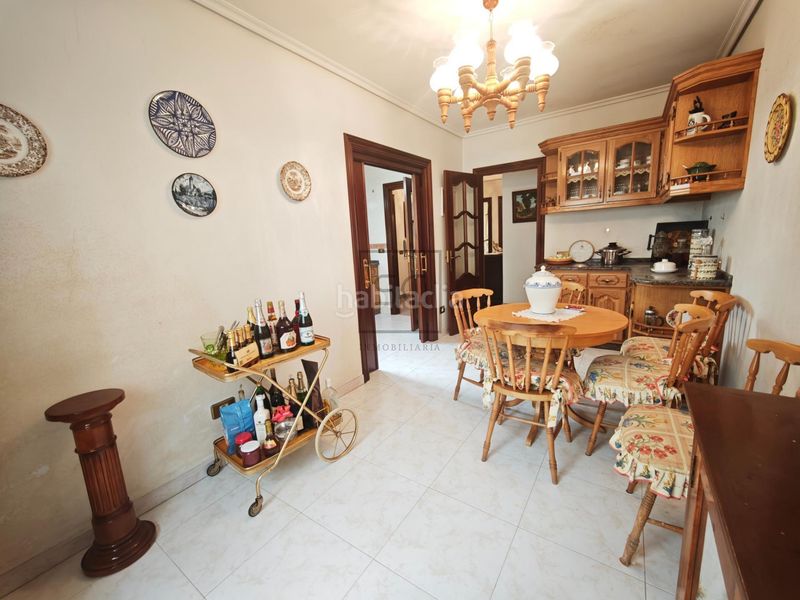 Foto 57e0f5da-d312-4c73-a558-536b504d575a. Pis amb aparcament a Centro Ferrol