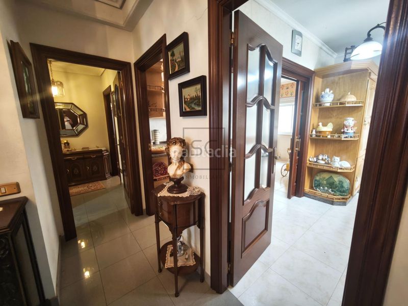 Foto 6e30ba5a-8f91-45ba-a536-d91e99c6eb58. Pis amb aparcament a Centro Ferrol