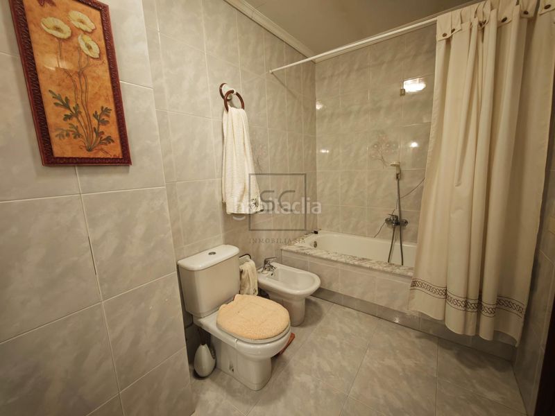 Foto 86ef4ba5-90df-46eb-9258-648af4273a4f. Pis amb aparcament a Centro Ferrol