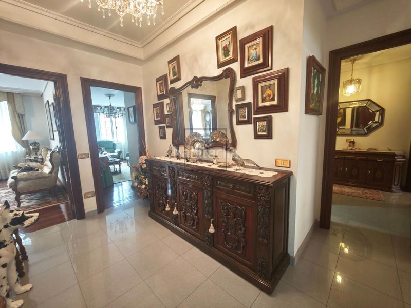 Foto c5412512-a375-4c38-a779-74baf77532ab. Pis amb aparcament a Centro Ferrol