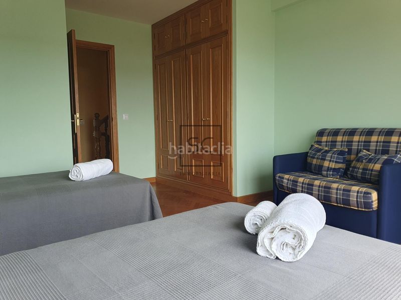 Foto 50879503-abf5-467f-991b-0072f7e6f117. Xalet amb aparcament piscina a Miño