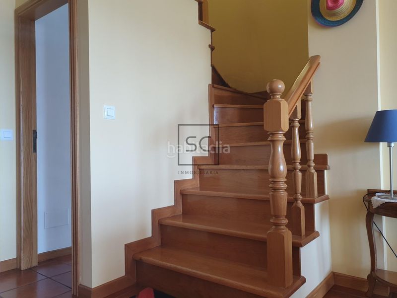 Foto 5aa908eb-476d-4506-b7cd-930895a39d3e. Xalet amb aparcament piscina a Miño