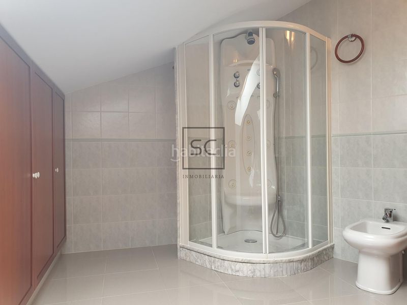 Foto 7c185623-647d-407a-aaa5-63eb7fd81772. Xalet amb aparcament piscina a Miño