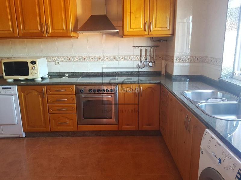 Foto f6983da4-9317-4a5a-9fd6-8ba9ff1200d4. Casa amb calefacció aparcament a San Mateo - Castro - O Val Narón