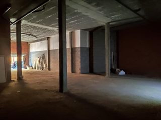 Lloguer Local Comercial  Neda. Bajo comercial en la zona de odeón en a gándara, narón