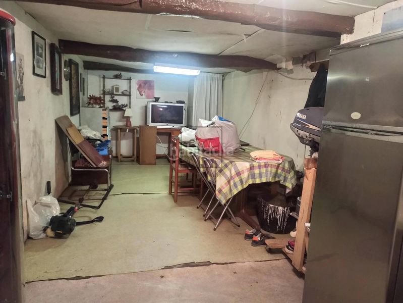 Foto 0a888ec2-9335-4f17-bd75-5d09b61b7ff2. Casa amb aparcament a Canido Ferrol