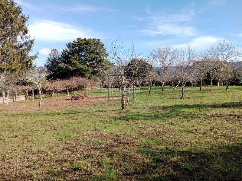 Foto 20a57280-8784-4ae0-b8b4-8584d862d68e. Terreno residencial finca edificable en campolongo, en Pontedeume