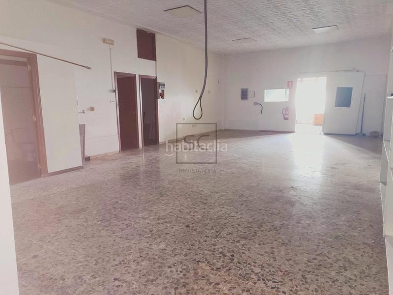 Foto dfcf9262-83c3-49ab-8357-67eb9d966ded. Alquiler local comercial  en A Gándara, en Narón