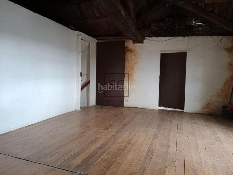 Foto 092cec3c-e479-4271-a393-0ecfdc1fdc23. Casa  con finca y garaje en Moeche