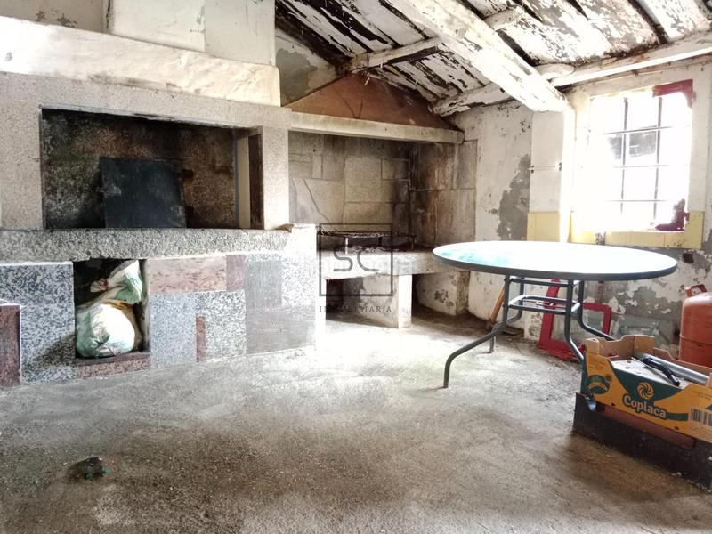 Foto 1a796553-e75d-4e61-90d7-0c9a5bd36926. Casa  con finca y garaje en Moeche