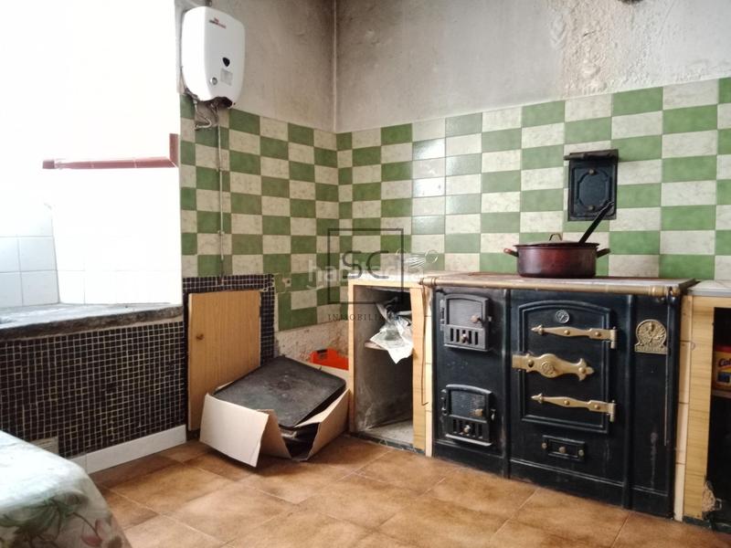 Foto ad151cf6-d506-4461-a265-7059d2410123. Casa  con finca y garaje en Moeche