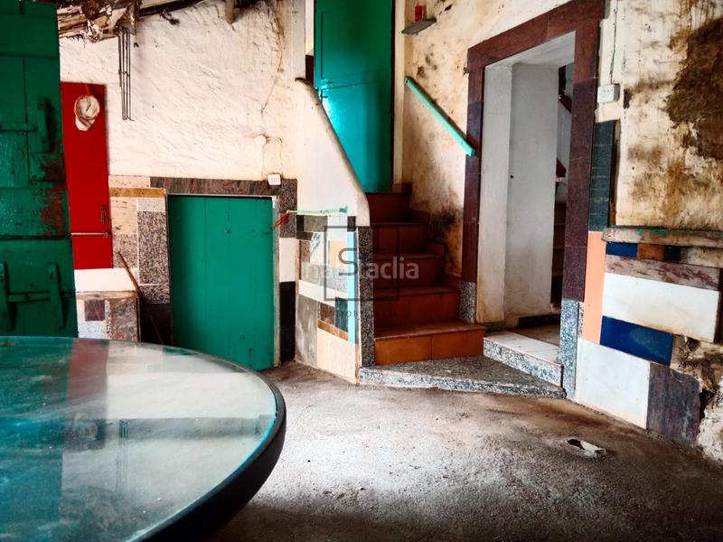 Foto e58c0cc0-88d6-438e-8a11-b592bc79c6a2. Casa  con finca y garaje en Moeche