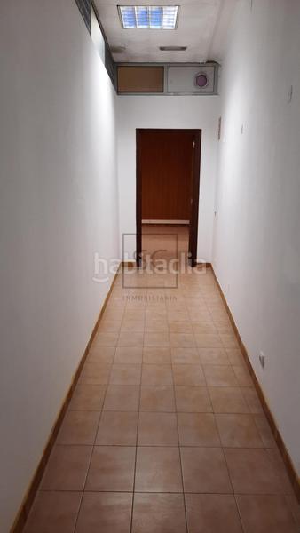 Foto 328d905b-c2f1-4152-8511-3476ab50e7b3. Alquiler local comercial  en zona ayuntamiento en Narón