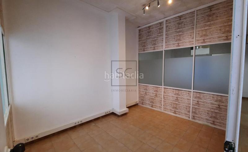 Foto 52c6e9bf-84e3-402f-866f-2857f8c1d58b. Alquiler local comercial  en zona ayuntamiento en Narón