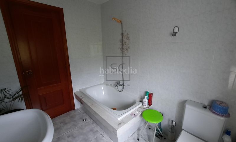 Foto 213f5420-2a63-444a-a28b-9110904f24d2. Casa amb aparcament a Área Rural Ferrol