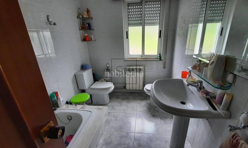 Foto b9e642c3-c3ad-439a-bce0-b1a51fd8e67a. Casa amb aparcament a Área Rural Ferrol