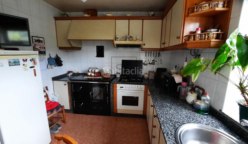 Foto 2667d01d-8a37-42ea-b647-d22dd9364b8f. Casa con riscaldamento parcheggio in Área Rural Ferrol