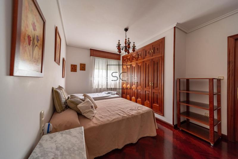 Foto 127de44b-bee4-44b7-aa91-d1dc240ce577. Chalet mit heizung parking in Área Rural Ferrol