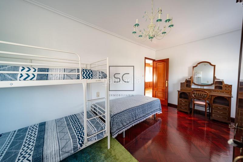 Foto 5bb88f32-bbfa-45b1-836b-5de621cd505b. Chalet mit heizung parking in Área Rural Ferrol