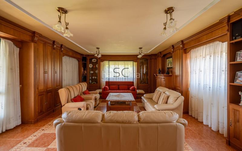 Foto 6b994007-53a9-4fe8-9a5d-d8f76be907f3. Chalet mit heizung parking in Área Rural Ferrol