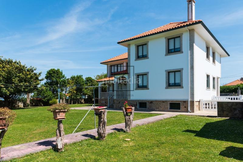 Foto ae08ba55-0f12-4631-be54-6749102bef2a. Chalet mit heizung parking in Área Rural Ferrol