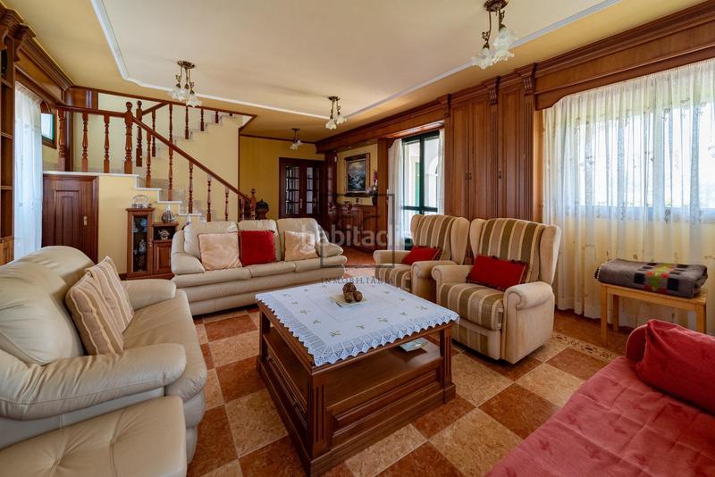 Foto f8b92890-6cd1-4048-af62-2b35774d3e46. Chalet mit heizung parking in Área Rural Ferrol