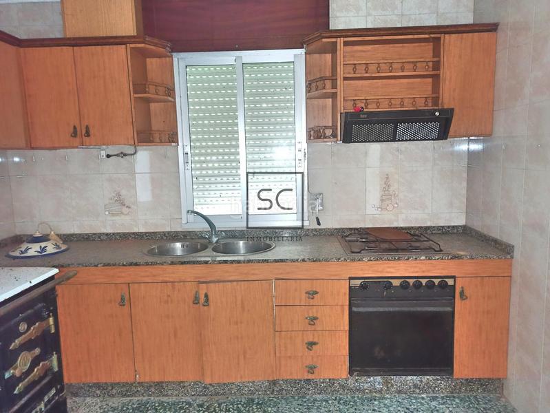 Foto 546e65e3-0283-402a-a209-65f72a84be61. Casa con parcheggio in Sedes - Pedroso - Doso Narón