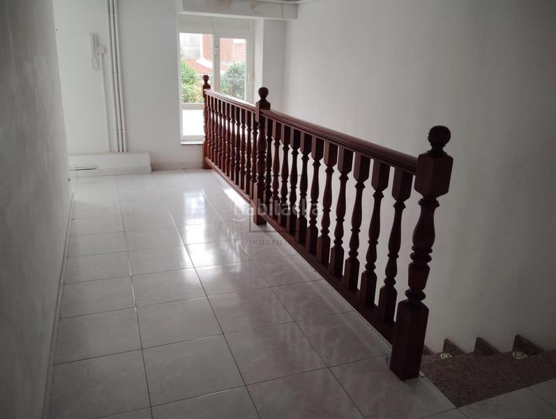 Foto bcc95c00-8262-444f-aa11-53556830ec7b. Lloguer oficina a A Malata - Catabois - Ciudad Jardín Ferrol