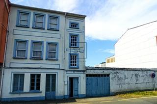 Édifice à A Malata - Catabois - Ciudad Jardín. Edificio con finca en san juan, ferrol