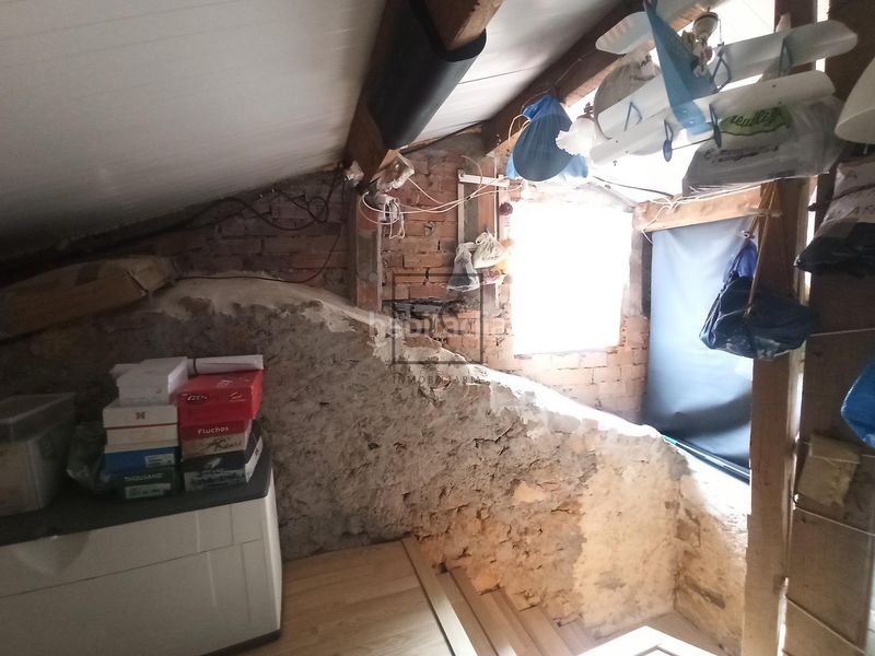 Foto 02cc24f6-b7ac-4135-8557-d76051573d2a. Casa adossada amb calefacció aparcament a Área Rural Ferrol