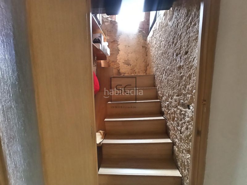 Foto 7998f499-fb1b-40d0-8723-f02e0363bd89. Casa adossada amb calefacció aparcament a Área Rural Ferrol