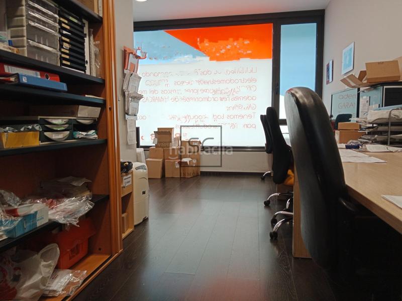 Foto a581ae9f-3830-42f3-9fe0-550dc50f08f4. Alquiler local comercial  en el alto do castaño en Narón