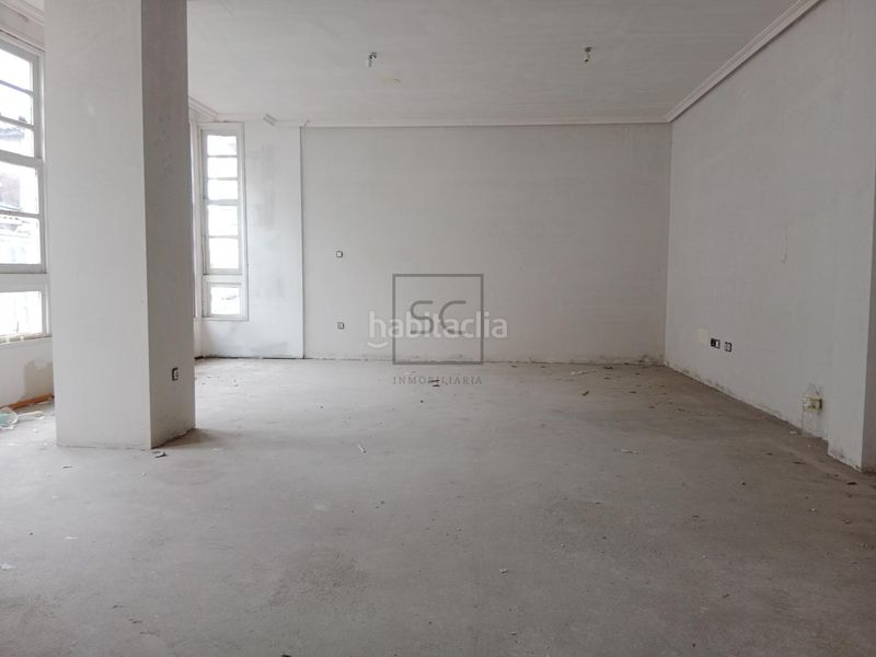 Foto bb8247a7-2c82-47e6-9d8b-5eb4cc8569c9. Pis a Centro Ferrol