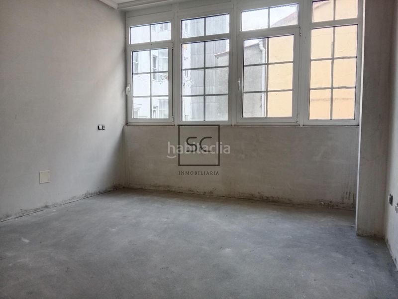 Foto e10aae7a-59a6-431a-82e3-353c81bc9e38. Pis a Centro Ferrol