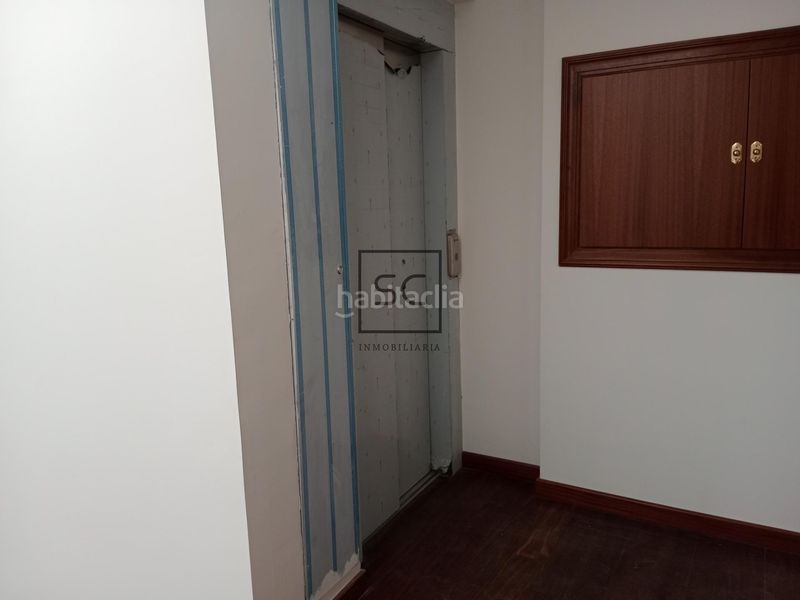 Foto ec018284-9b67-4b46-98fe-2b38551c3024. Pis a Centro Ferrol